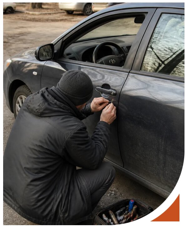 Профессиональное вскрытие автомобиля Тойота без повреждений в Рубцовске